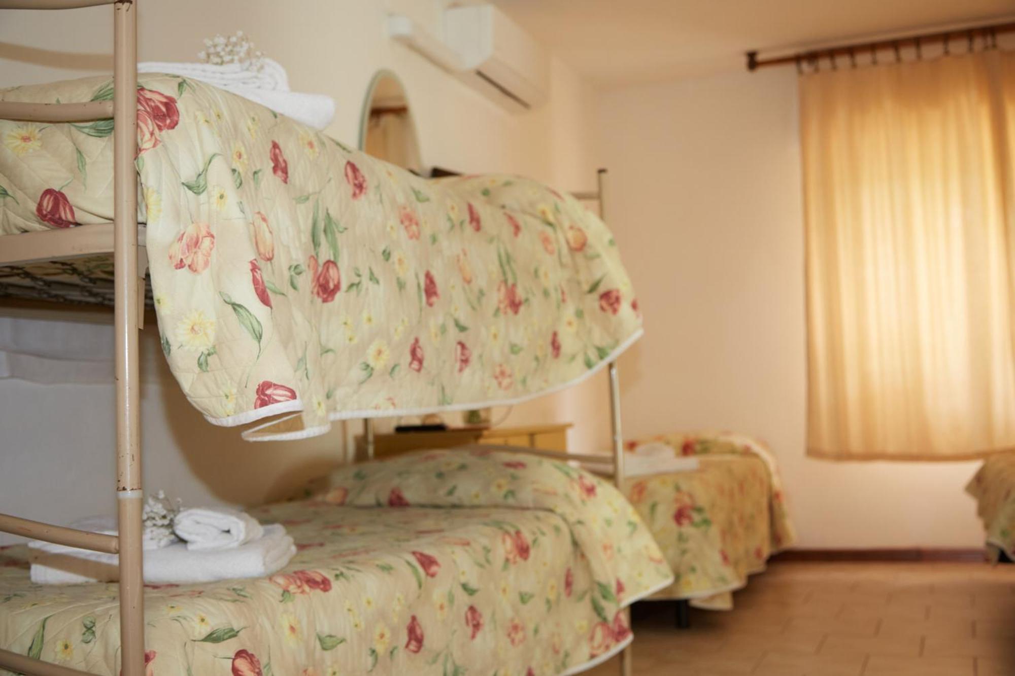 Hotel Italiacervia Bagian luar foto