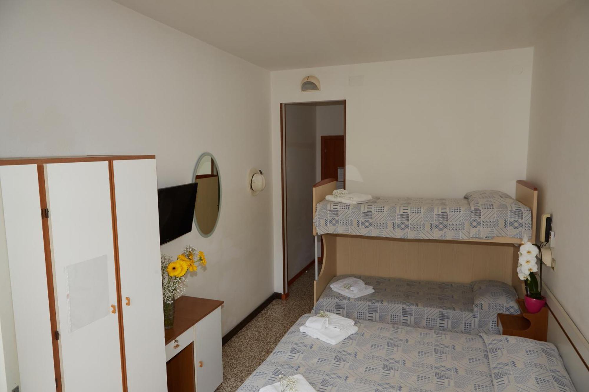 Hotel Italiacervia Bagian luar foto