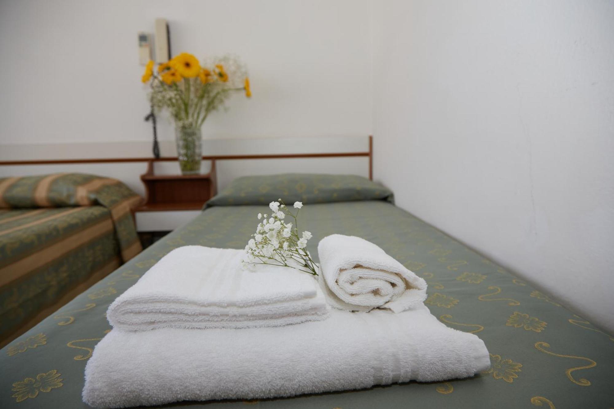 Hotel Italiacervia Bagian luar foto