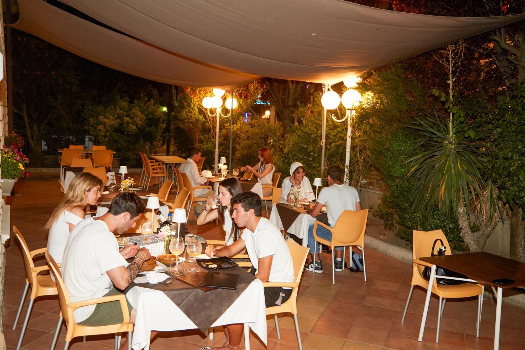 Hotel Italiacervia Bagian luar foto