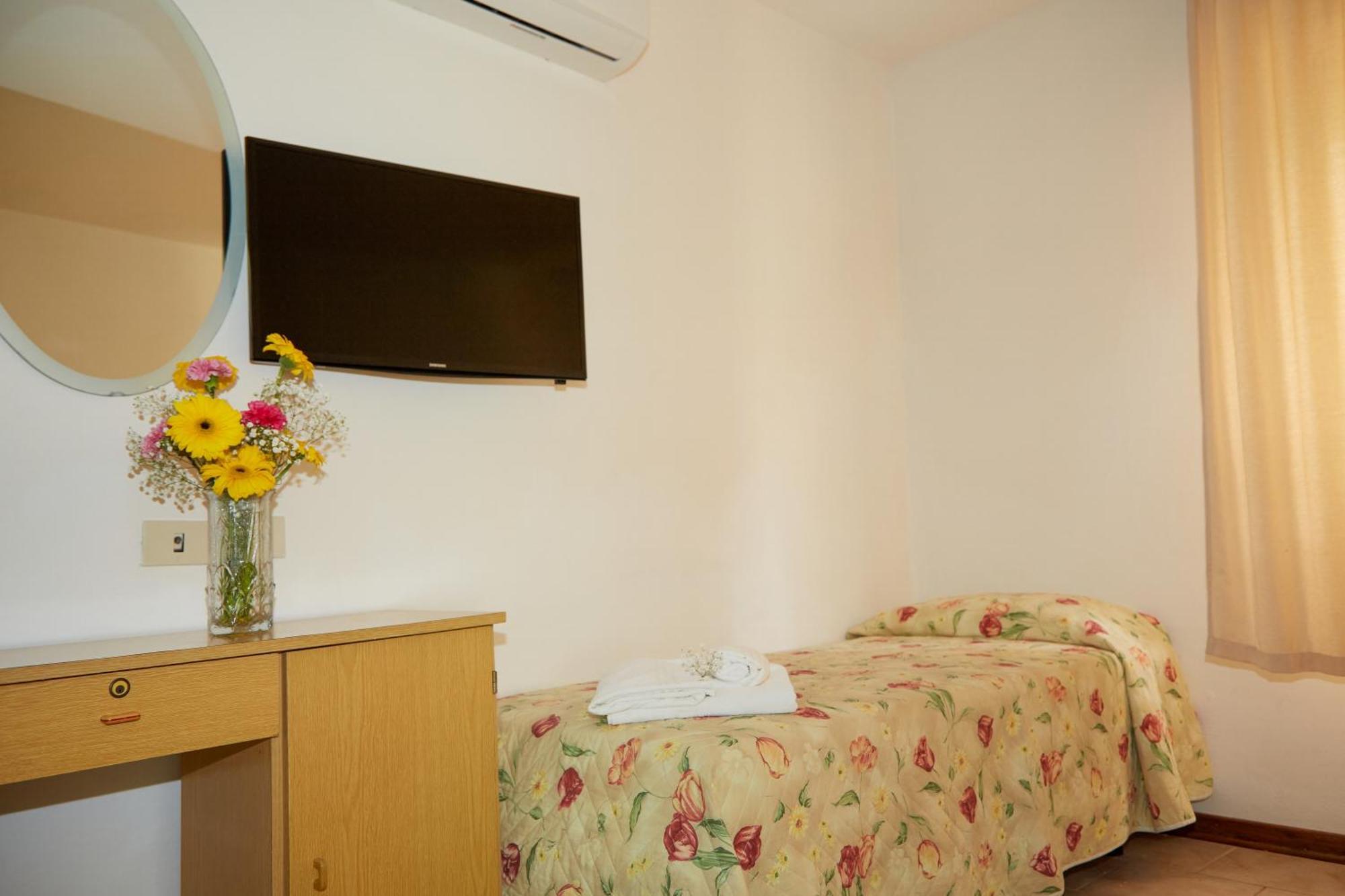 Hotel Italiacervia Bagian luar foto