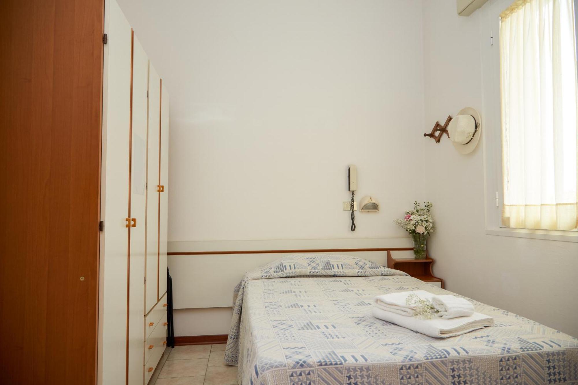 Hotel Italiacervia Bagian luar foto