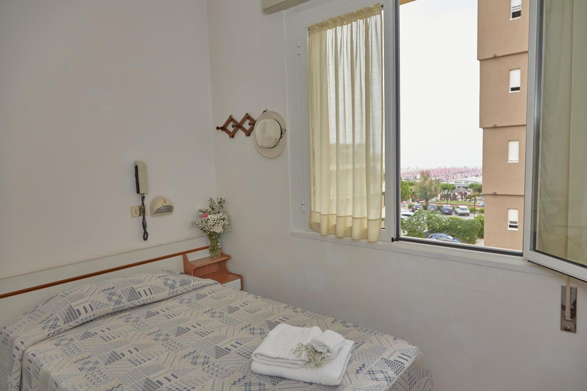 Hotel Italiacervia Bagian luar foto