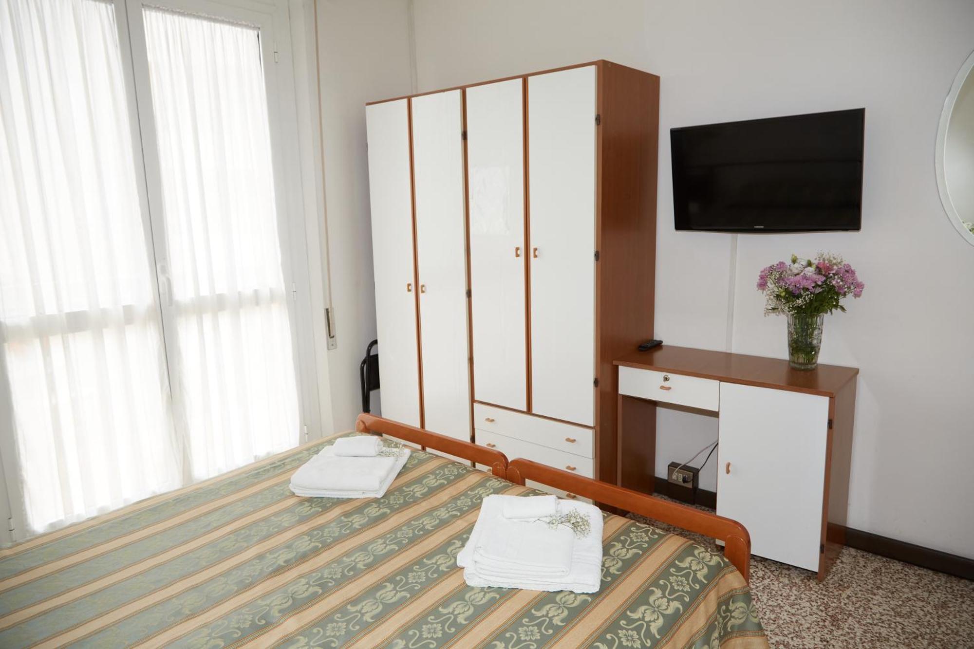 Hotel Italiacervia Bagian luar foto