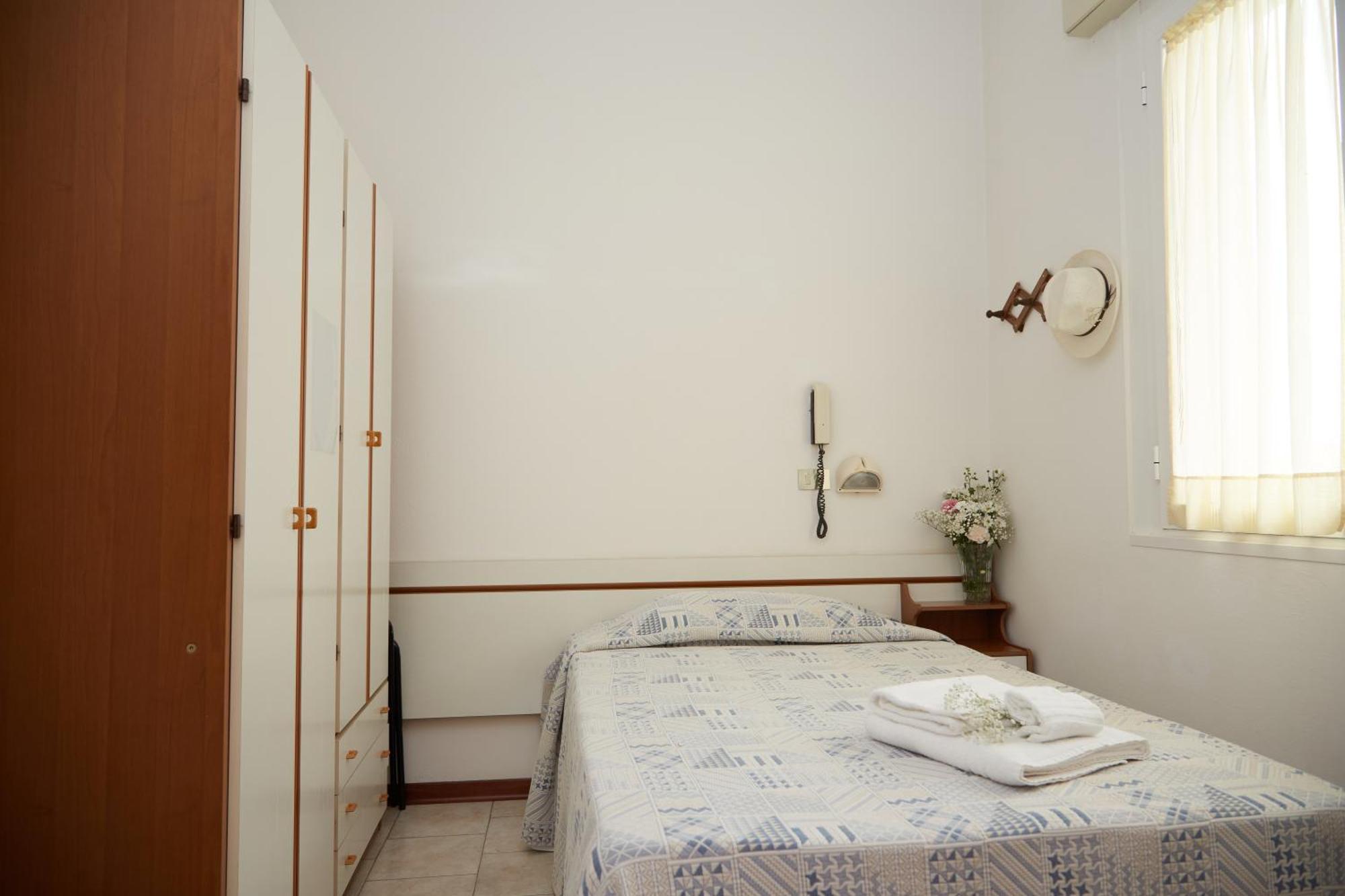 Hotel Italiacervia Bagian luar foto