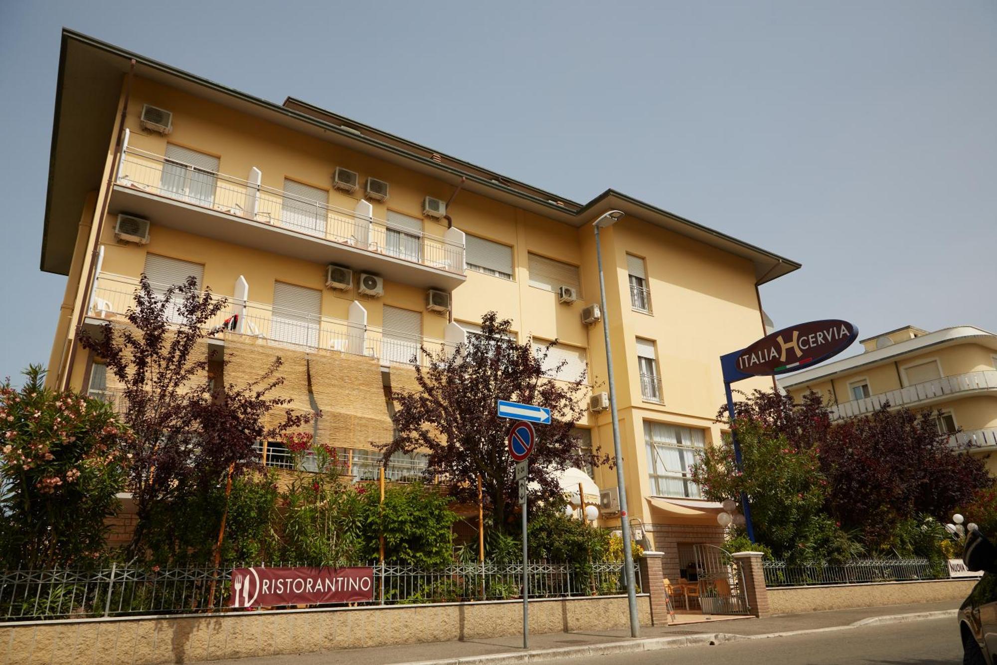 Hotel Italiacervia Bagian luar foto