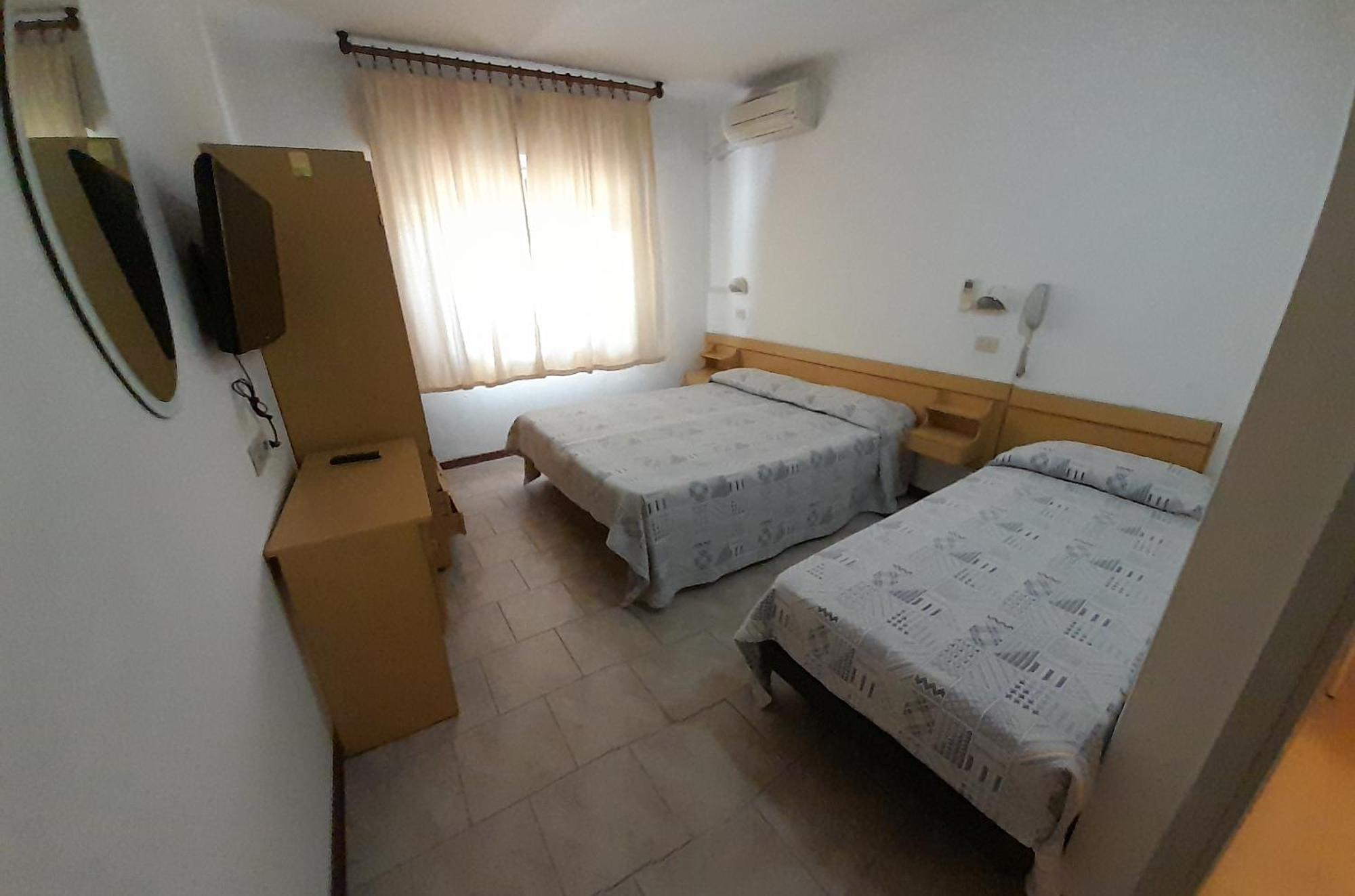 Hotel Italiacervia Bagian luar foto