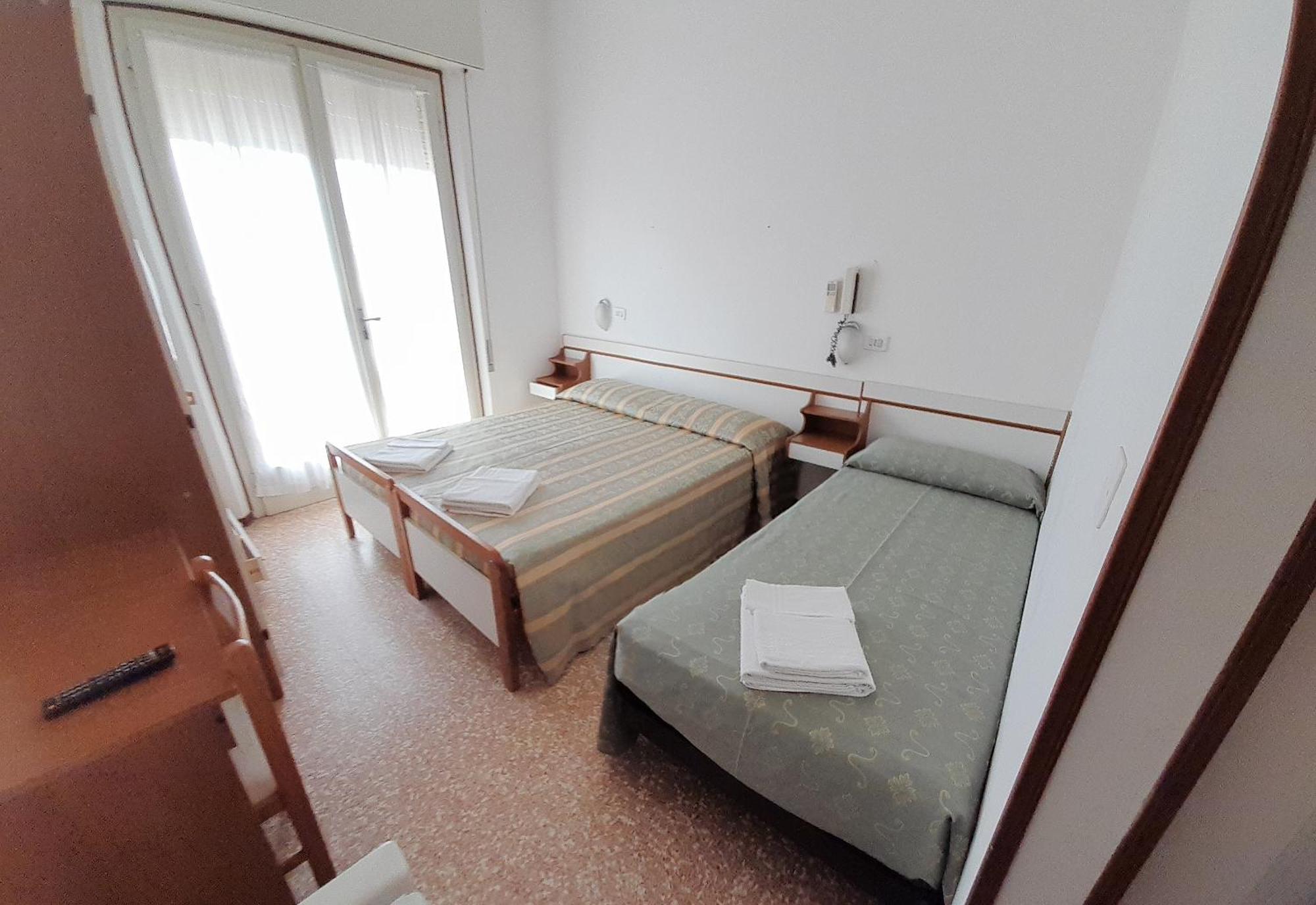 Hotel Italiacervia Bagian luar foto